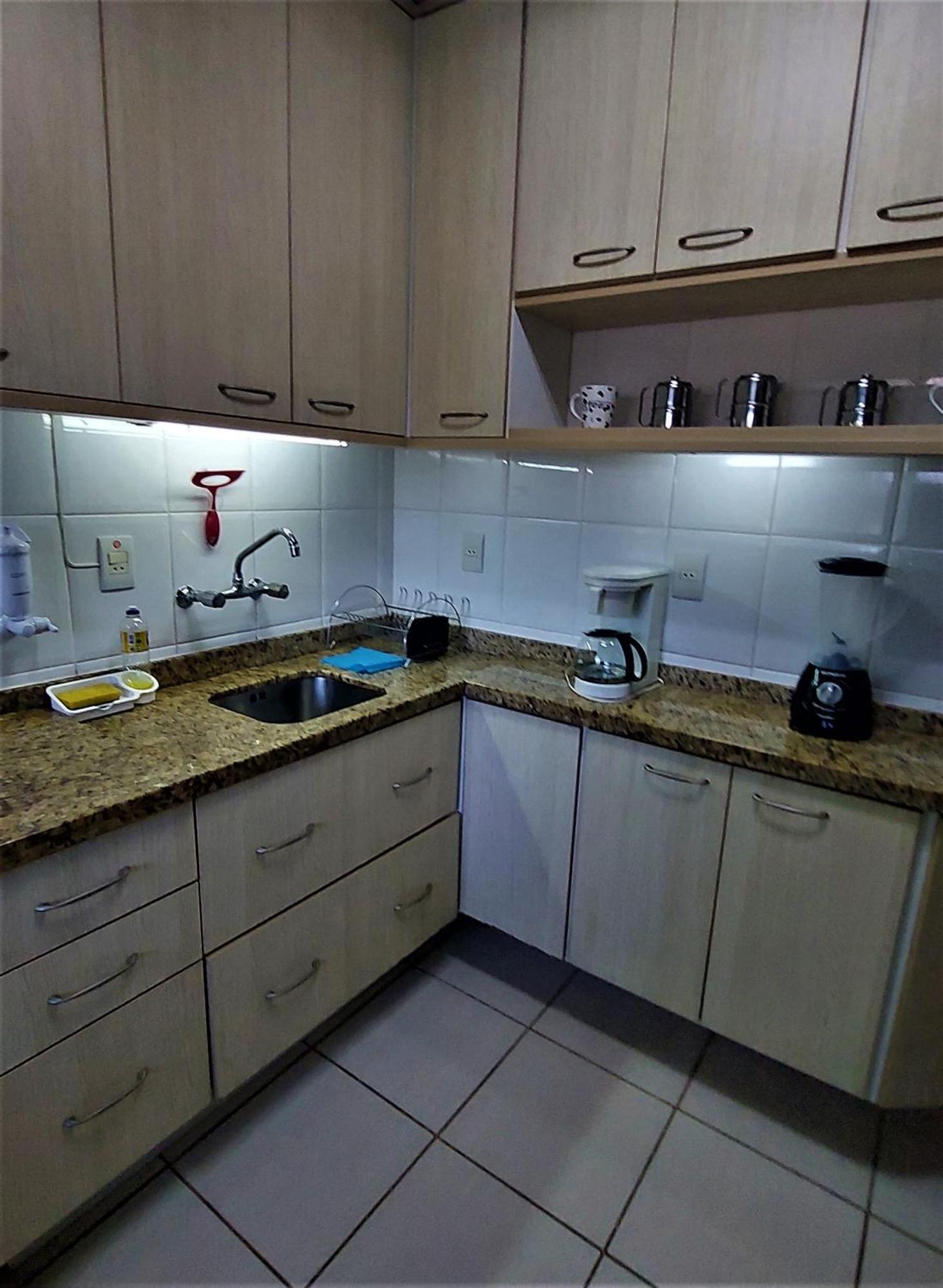 Apartamento Completo 2 Quartos Wi-Fi 300 Mbps Порту Алегри Екстериор снимка